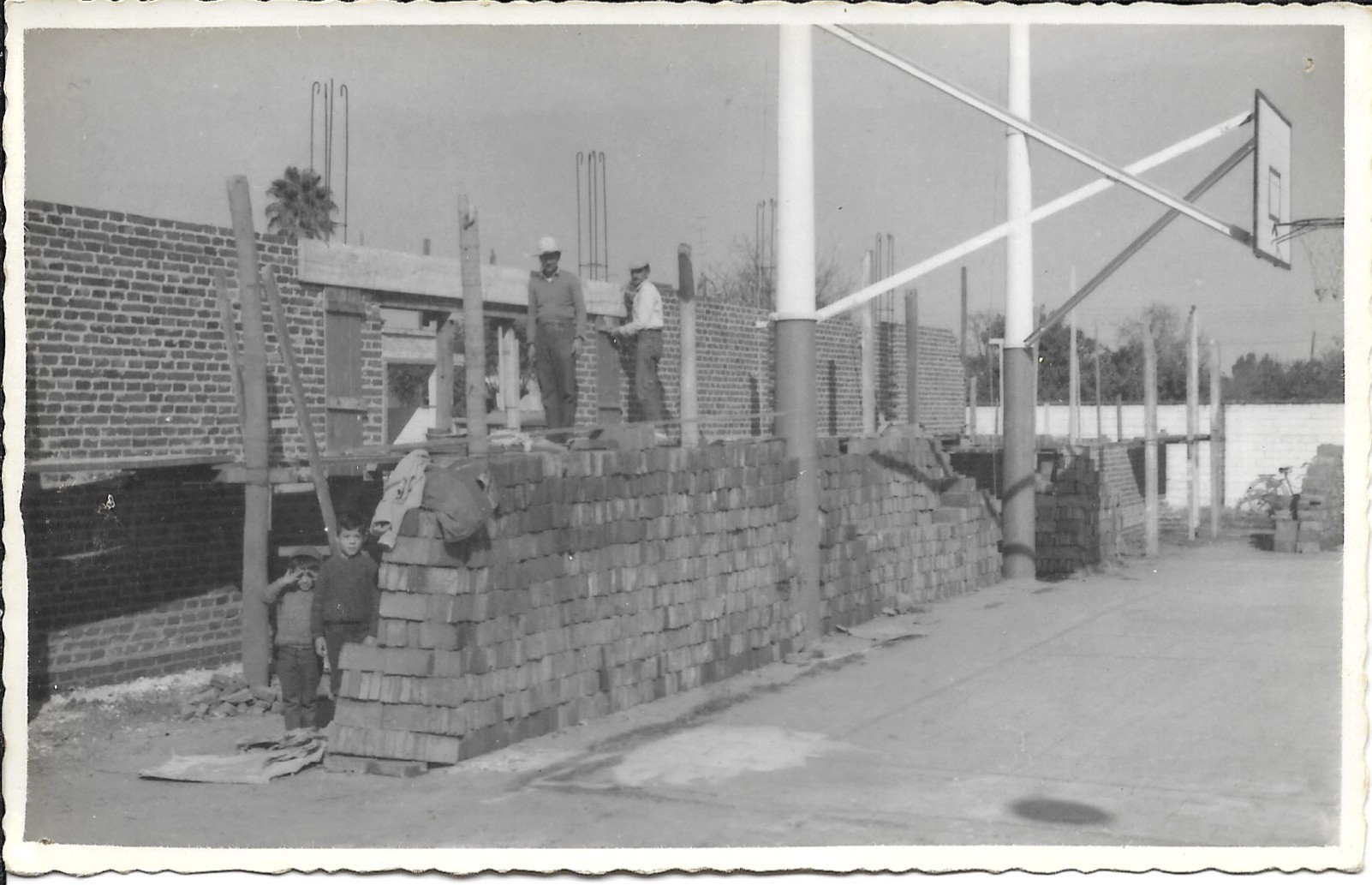 CINE CLUB - CONSTRUCCION